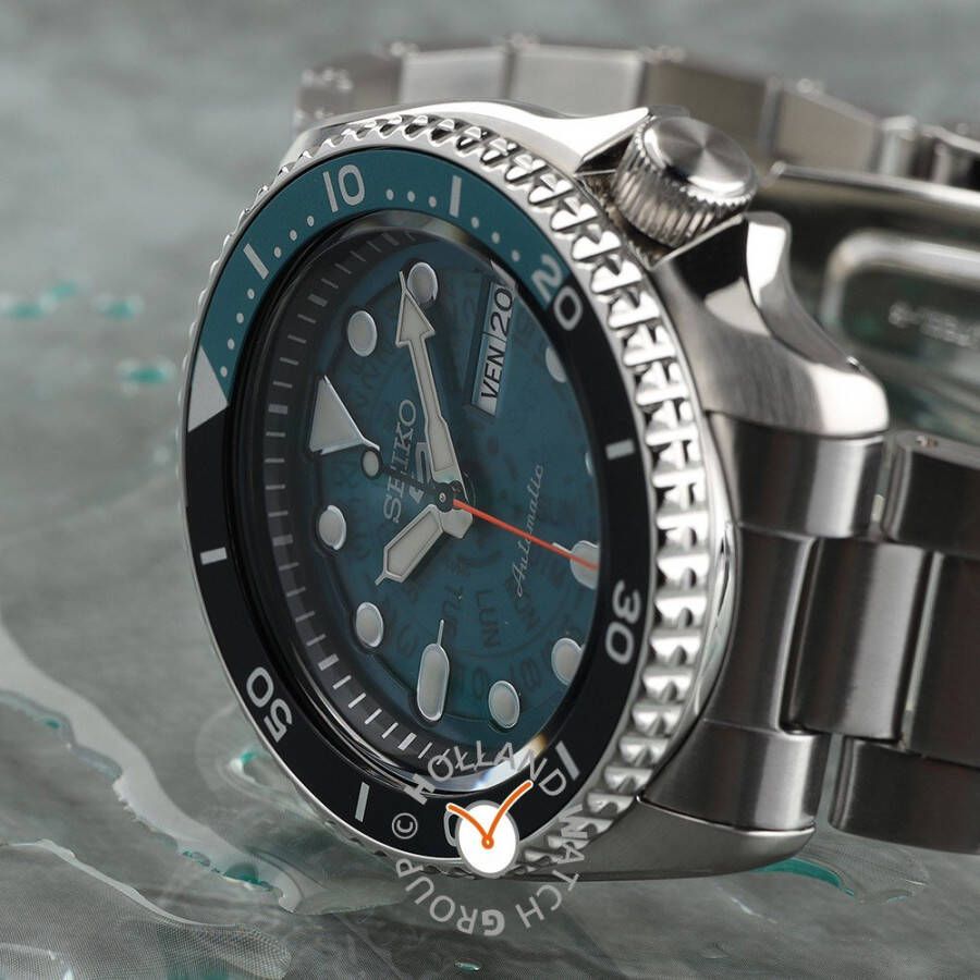 Seiko 5 Sports SRPJ45K1 horloge