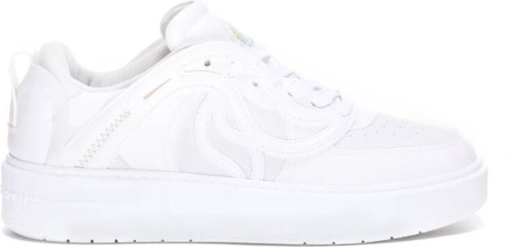 Stella Mccartney S Wave 1 sneaker van vegan leer met suè, de details