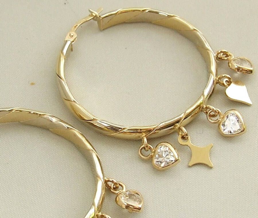 Christian Gouden creolen met bedels